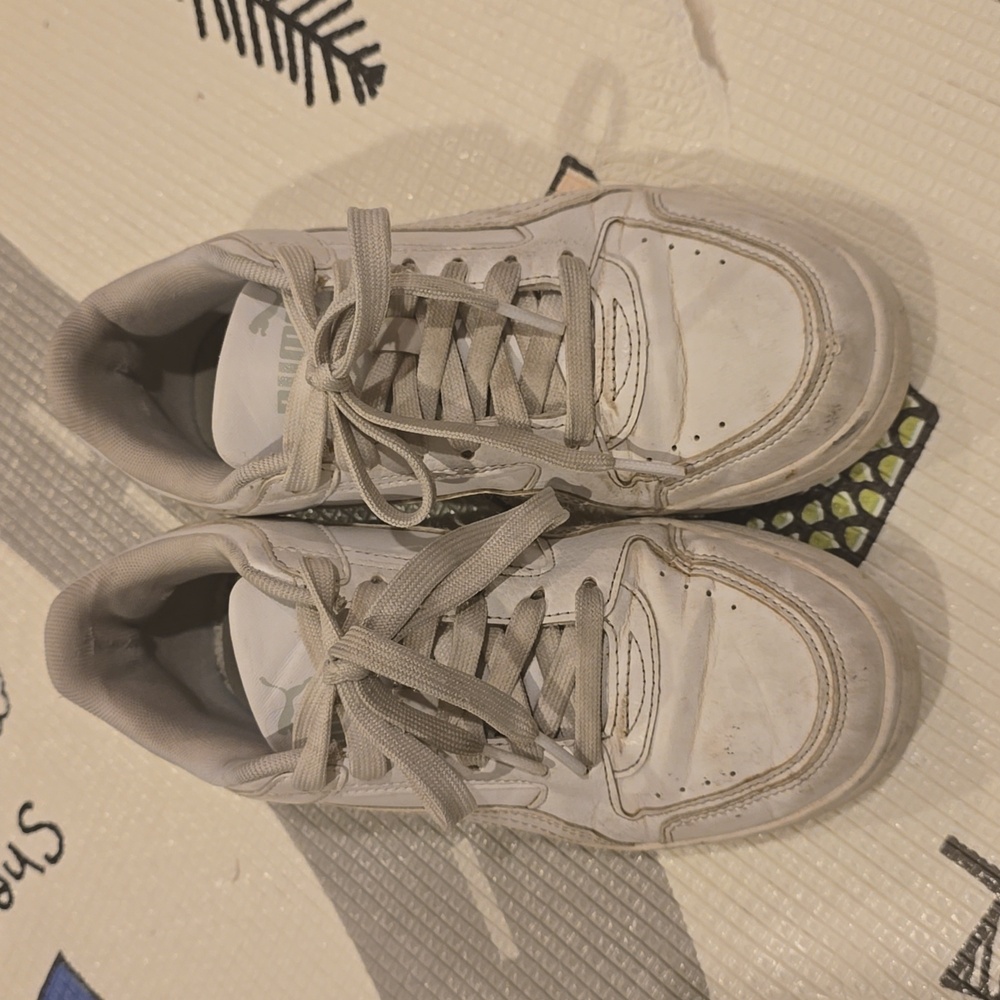 Puma Off-White Sneakers